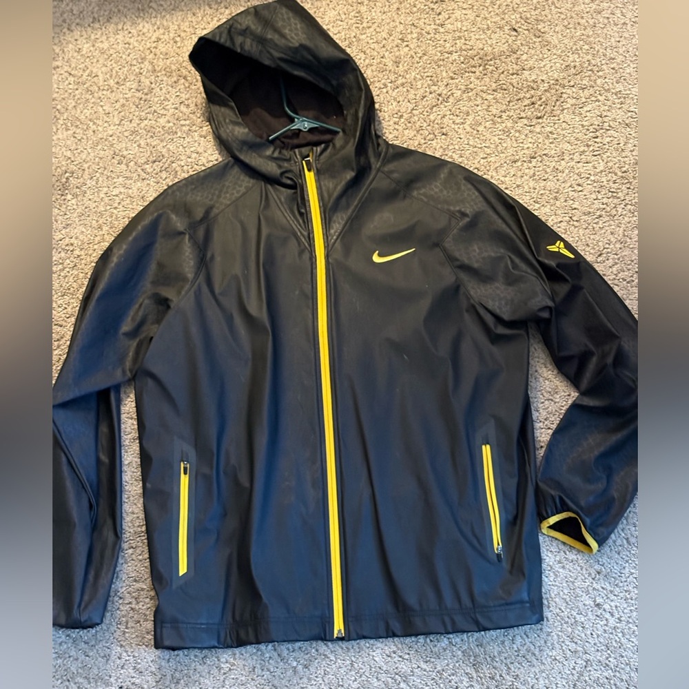 NIKE Kobe Bryant Black Mamba Performance Jacket